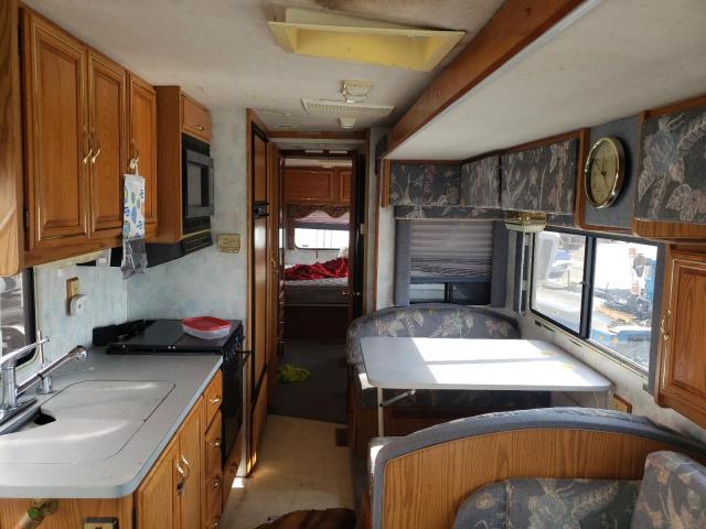 Photo 6 from auction – 1997 WINNEBAGO ITASCA with VIN 1GBLP37J2V3304238