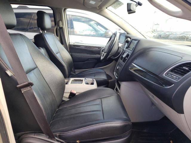 Photo 5 from auction – 2015 CHRYSLER TOWN & COU with VIN 2C4RC1BG4FR709236