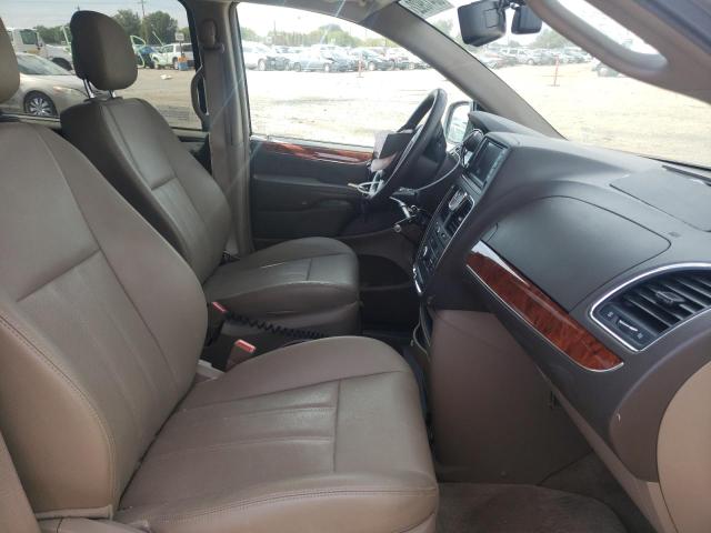 Photo 5 from auction – 2016 CHRYSLER TOWN & COU with VIN 2C7WC1CG2GR247281