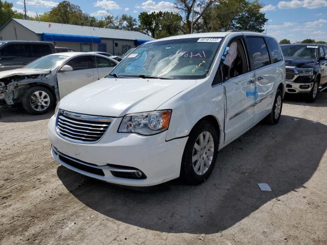 Photo 2 from auction – 2016 CHRYSLER TOWN & COU with VIN 2C4RC1BG5GR255385