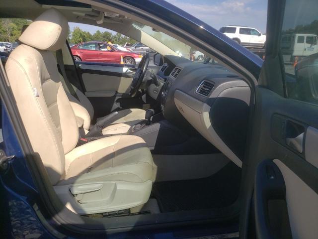 Photo 5 from auction – 2011 VOLKSWAGEN JETTA SEL with VIN 3VWLX7AJ3BM105069