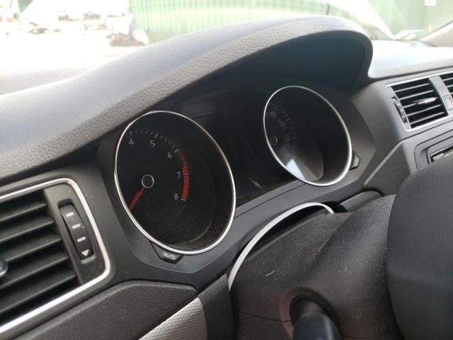 Photo 8 from auction – 2015 VOLKSWAGEN JETTA SE with VIN 3VWD07AJ2FM308548