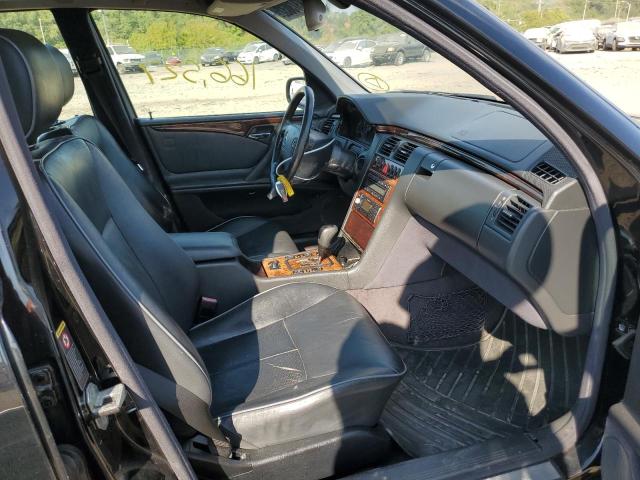 Photo 5 from auction – 2001 MERCEDES-BENZ E 320 with VIN WDBJF65J61X054188