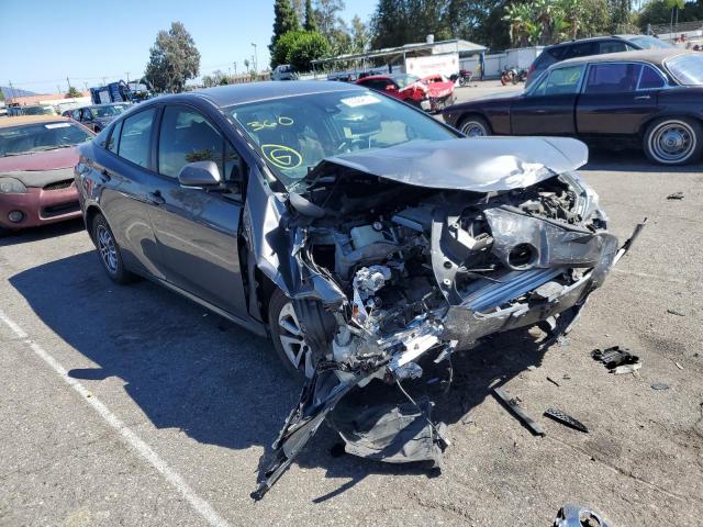 TOYOTA PRIUS 2018 with VIN JTDKBRFU1J3590789 - Photo from auction