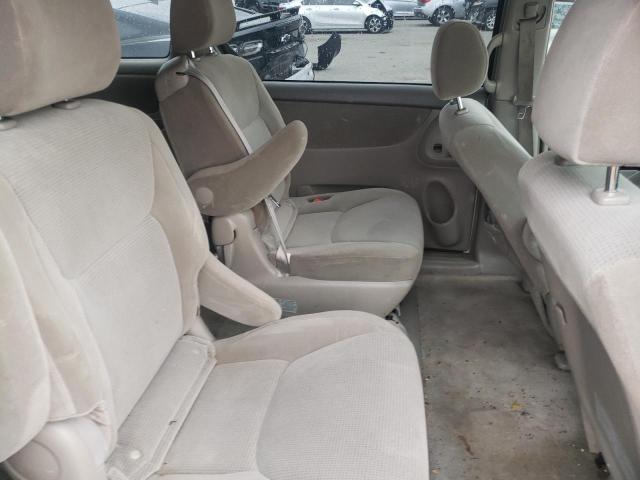 Photo 6 from auction – 2005 TOYOTA SIENNA LE with VIN 5TDBA23C05S031079