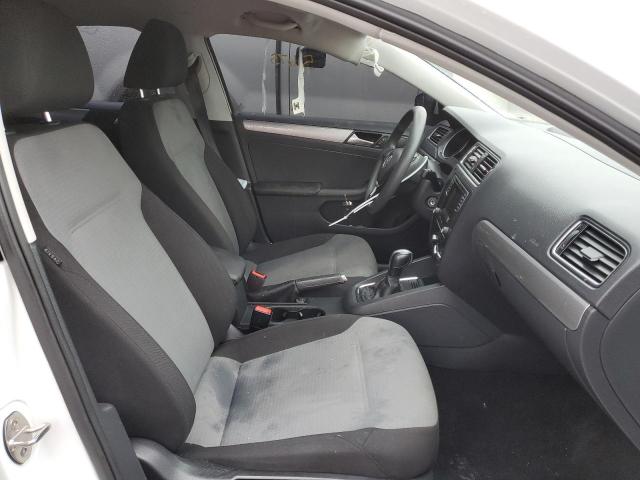 Photo 5 from auction – 2018 VOLKSWAGEN JETTA S with VIN 3VW2B7AJ3JM207335
