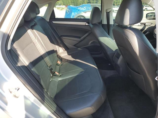 Photo 6 from auction – 2015 VOLKSWAGEN PASSAT S with VIN 1VWAT7A32FC042204
