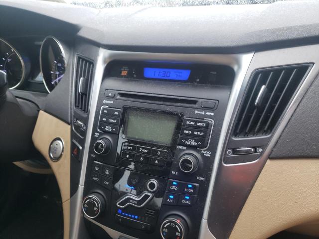 Photo 9 from auction – 2011 HYUNDAI SONATA HYB with VIN KMHEC4A45BA004298