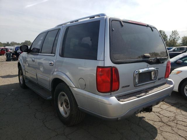 Photo 3 from auction – 2000 LINCOLN NAVIGATOR with VIN 5LMFU28A2YLJ40321