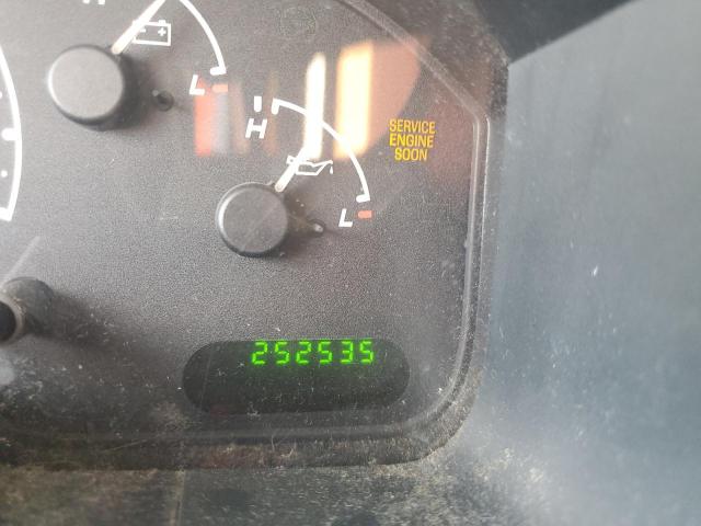 Photo 8 from auction – 2002 FORD EXPLORER X with VIN 1FMZU72E02ZC39359