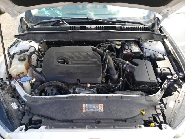 Photo 7 from auction – 2016 FORD FUSION SE with VIN 3FA6P0HD0GR388232