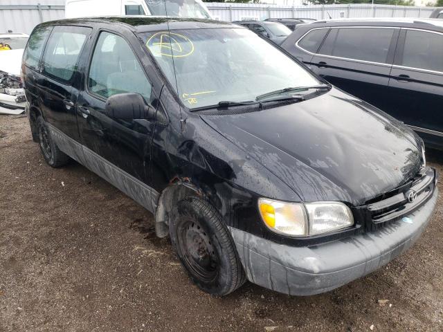 TOYOTA SIENNA CE 2000 with VIN 4T3ZF19C7YU289068 - Photo from auction
