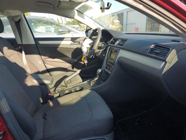 Photo 5 from auction – 2017 VOLKSWAGEN PASSAT S with VIN 1VWAT7A35HC042314