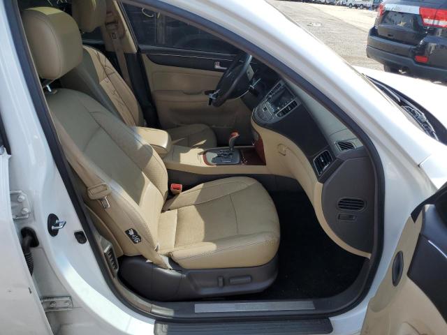Photo 5 from auction – 2013 HYUNDAI GENESIS 3. with VIN KMHGC4DD4DU228054