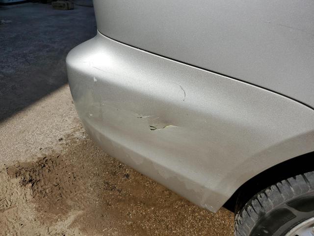 Photo 9 from auction – 2005 TOYOTA SIENNA XLE with VIN 5TDBA22C35S045706