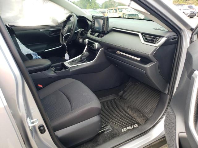 Photo 5 from auction – 2019 TOYOTA RAV4 LE with VIN JTMMWRFV9KD017799