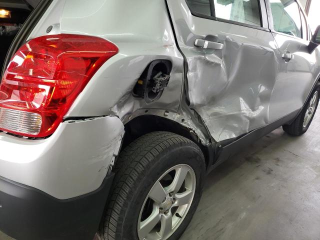 Photo 9 from auction – 2015 CHEVROLET TRAX with VIN 3GNCJPSBXFL256473
