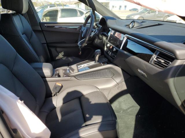 Photo 5 from auction – 2022 PORSCHE MACAN with VIN WP1AA2A50NLB10848