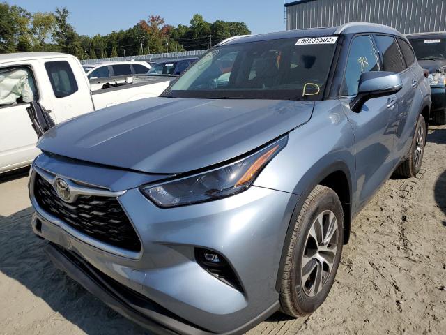 Photo 2 from auction – 2022 TOYOTA HIGHLANDER with VIN 5TDGZRAH8NS127337