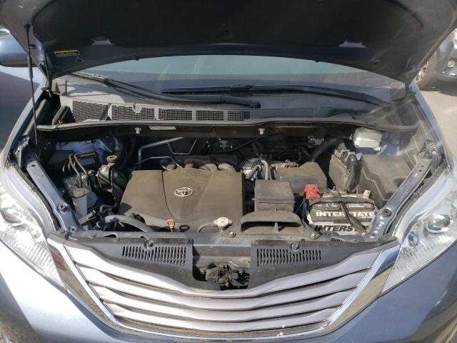Photo 7 from auction – 2017 TOYOTA SIENNA XLE with VIN 5TDYZ3DC0HS805102