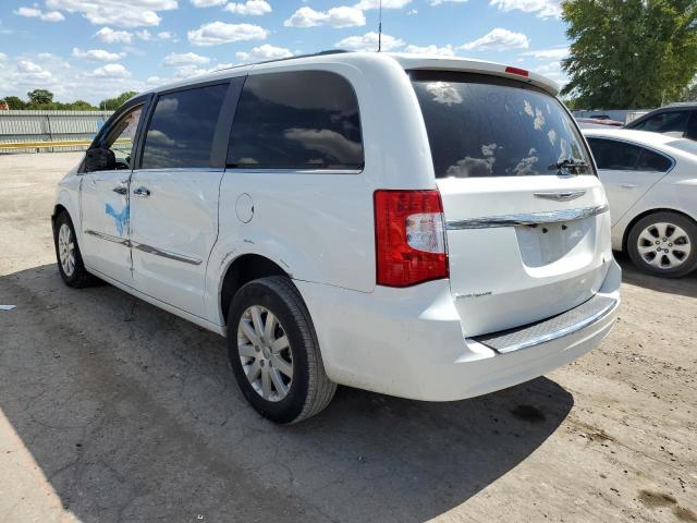Photo 3 from auction – 2016 CHRYSLER TOWN & COU with VIN 2C4RC1BG5GR255385
