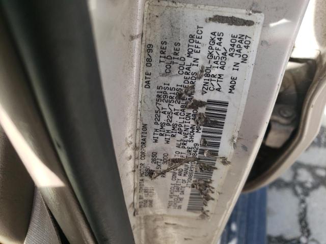 Photo 10 from auction – 2000 TOYOTA 4RUNNER SR with VIN JT3GN86R9Y0138429