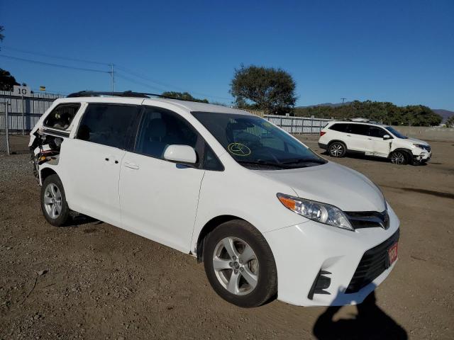TOYOTA SIENNA LE 2018 with VIN 5TDKZ3DCXJS928448 - Photo from auction