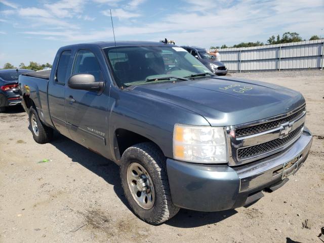 CHEVROLET SILVERADO 2011 with VIN 1GCRKREA1BZ431453 - Photo from auction