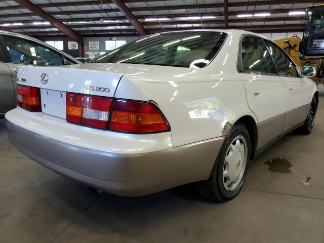 Photo 4 from auction – 1997 LEXUS ES 300 with VIN JT8BF22G9V5003291