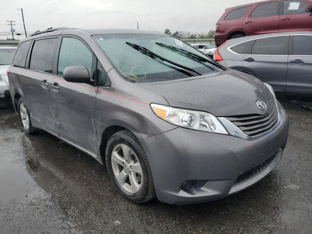 TOYOTA SIENNA LE 2016 with VIN 5TDKK3DC8GS696977 - Photo from auction