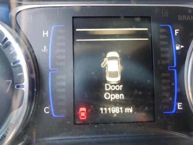 Photo 8 from auction – 2017 CHRYSLER 200 LIMITE with VIN 1C3CCCAB5HN502513