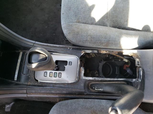 Photo 9 from auction – 2005 KIA OPTIMA LX with VIN KNAGD126455405666