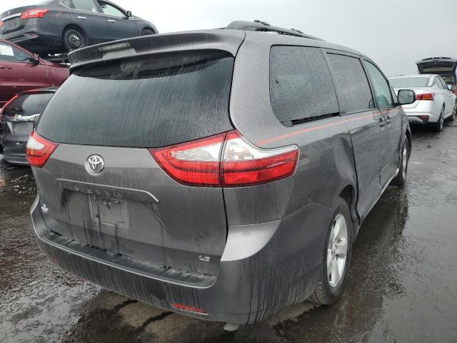 Photo 4 from auction – 2016 TOYOTA SIENNA LE with VIN 5TDKK3DC8GS696977