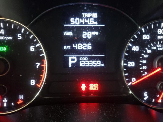 Photo 8 from auction – 2016 KIA FORTE LX with VIN KNAFX4A63G5541411