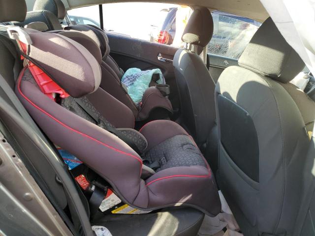 Photo 6 from auction – 2016 KIA FORTE LX with VIN KNAFX4A67G5609192