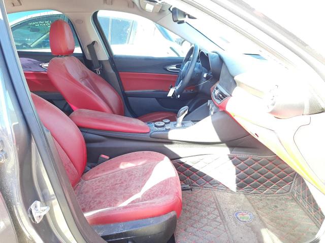 Photo 5 from auction – 2017 ALFA ROMEO GIULIA with VIN ZARFAEBNXH7532765