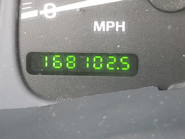 Photo 8 from auction – 2000 LINCOLN NAVIGATOR with VIN 5LMFU28A2YLJ40321