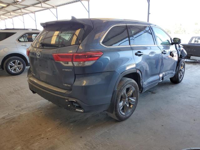 Photo 4 from auction – 2017 TOYOTA HIGHLANDER with VIN 5TDDGRFH9HS024711