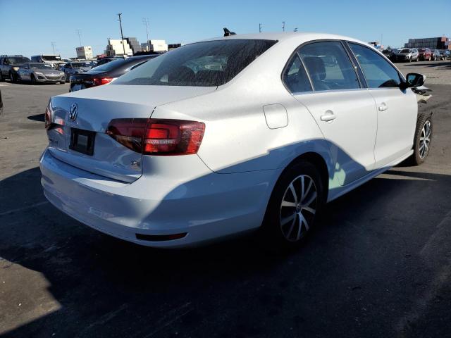 Photo 4 from auction – 2017 VOLKSWAGEN JETTA SE with VIN 3VWDB7AJ4HM382714