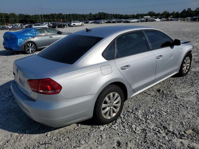 Photo 4 from auction – 2015 VOLKSWAGEN PASSAT S with VIN 1VWAT7A32FC042204