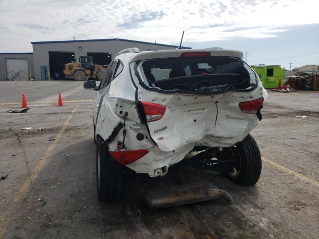 Photo 9 from auction – 2011 HYUNDAI TUCSON GLS with VIN KM8JU3AC0BU125669