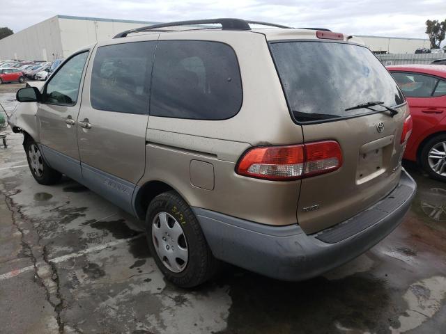 Photo 3 from auction – 2002 TOYOTA SIENNA CE with VIN 4T3ZF19C02U460556