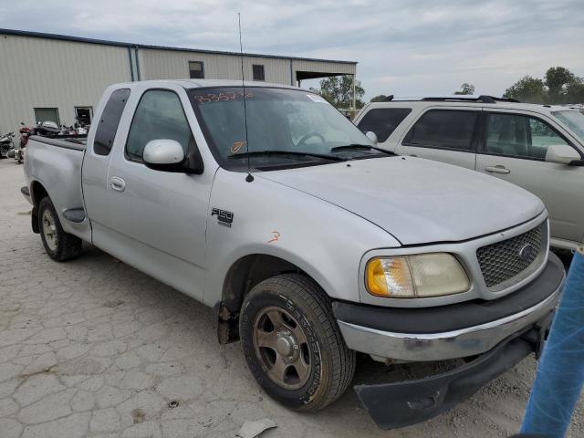 FORD F150 2000 with VIN 1FTRX07L4YKB35730 - Photo from auction