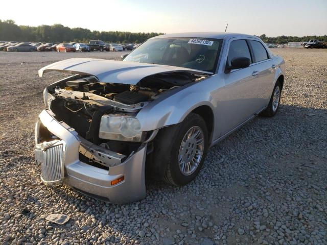 Photo 2 from auction – 2008 CHRYSLER 300 LX with VIN 2C3KA43R98H175852