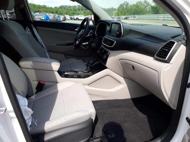 Photo 5 from auction – 2019 HYUNDAI TUCSON SE with VIN KM8J2CA4XKU985402