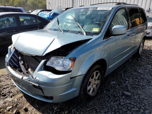 Photo 2 from auction – 2010 CHRYSLER TOWN & COU with VIN 2A4RR8DX0AR375102