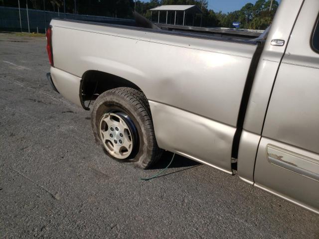 Photo 10 from auction – 2004 CHEVROLET SILVERADO with VIN 1GCEC19TX4Z243400