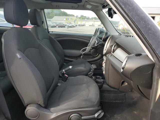 Photo 5 from auction – 2008 MINI COOPER with VIN WMWMF33518TT62399