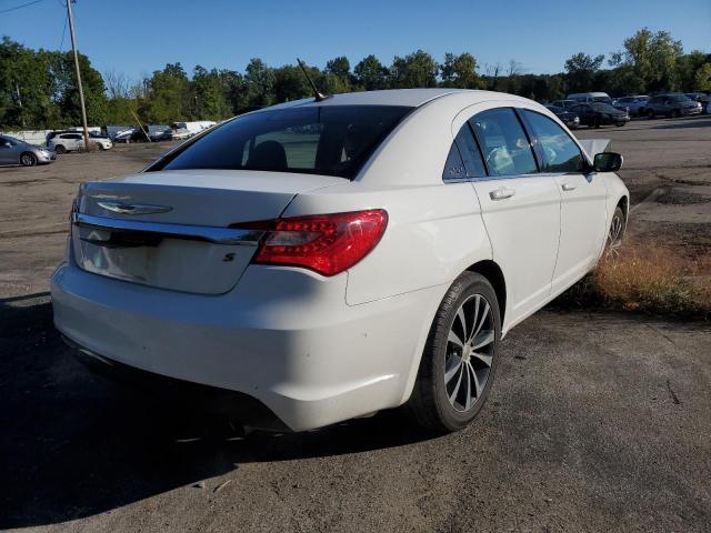 Photo 4 from auction – 2013 CHRYSLER 200 LIMITE with VIN 1C3CCBCG8DN651480