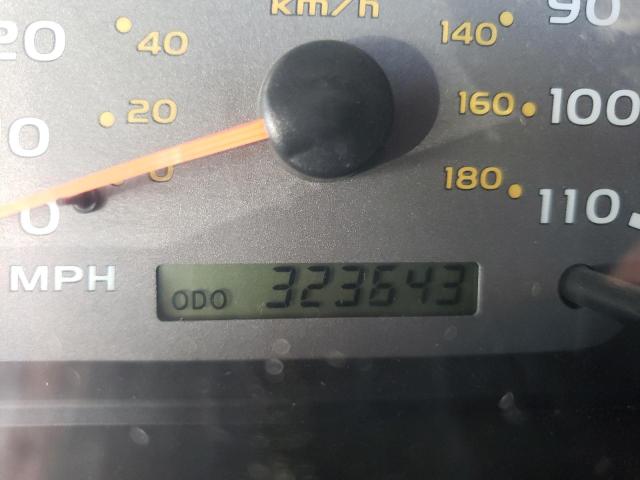 Photo 8 from auction – 2004 TOYOTA SEQUOIA SR with VIN 5TDZT34A04S208448